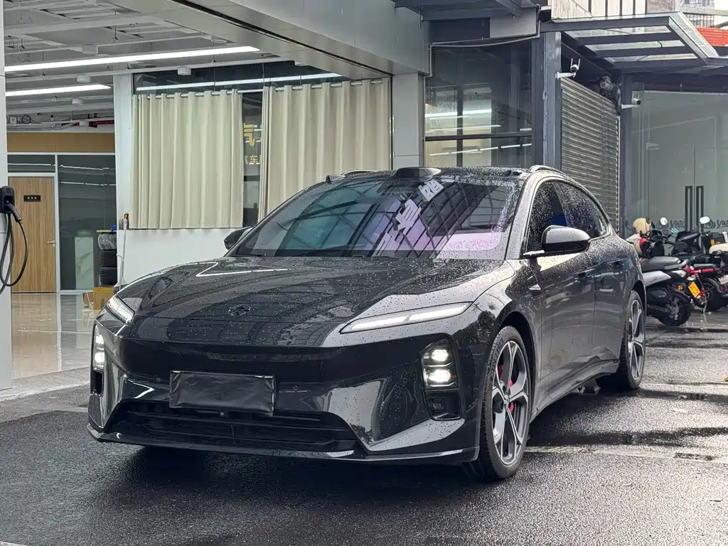 NIO ET5T