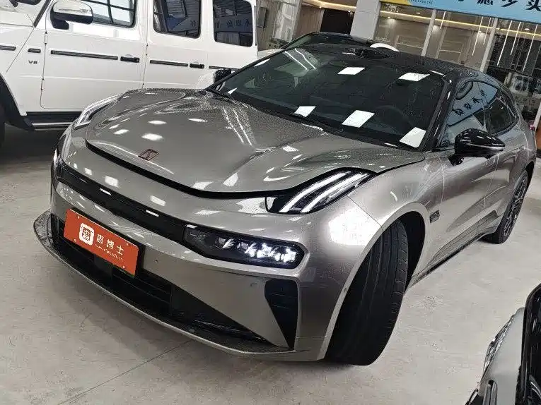 Zeekr 001