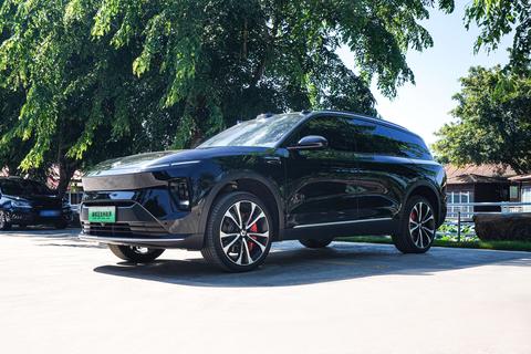 NIO ES8