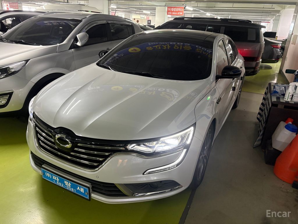 Renault SM6