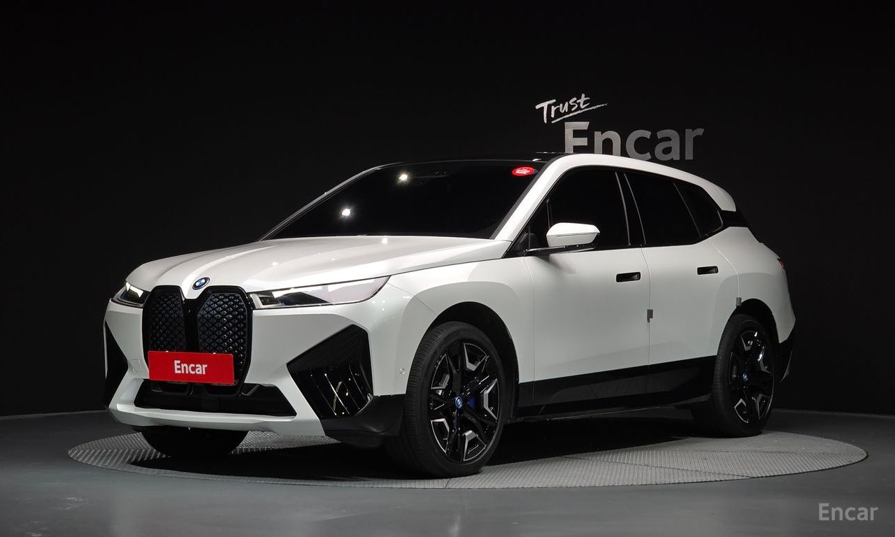 BMW iX