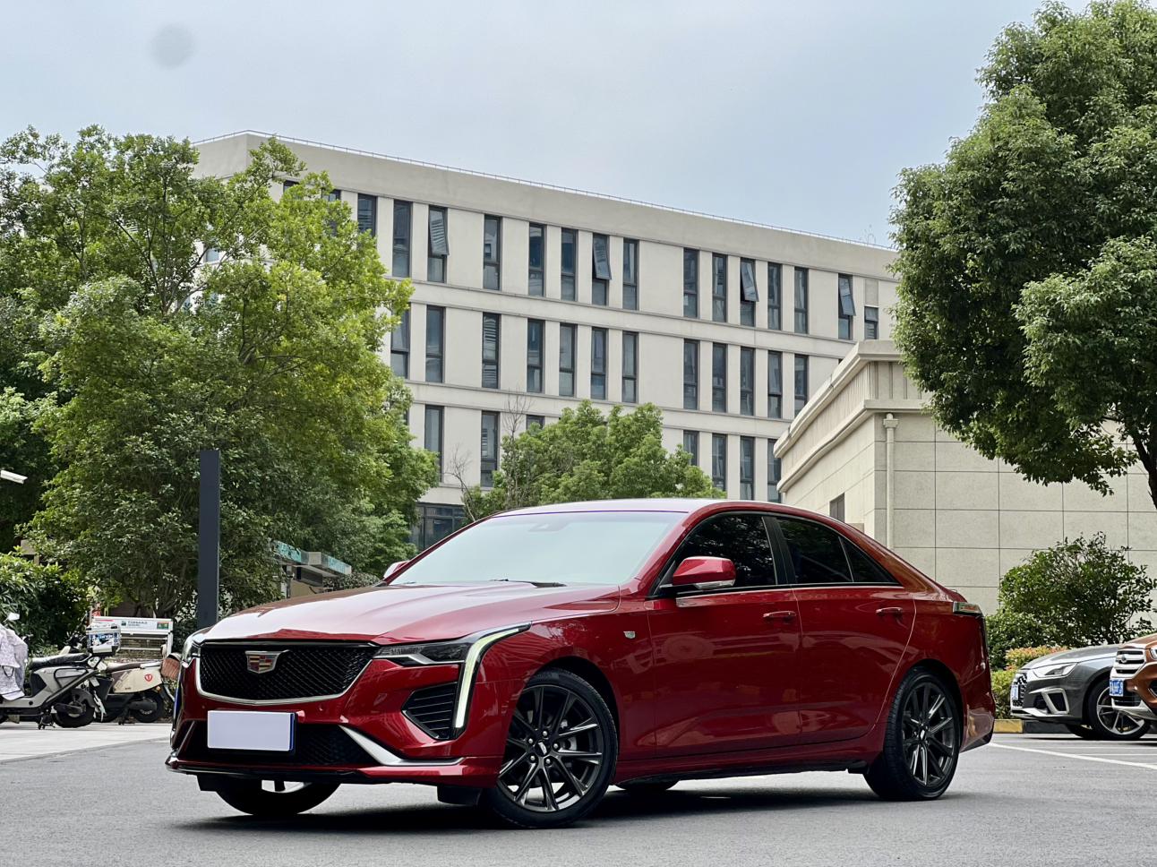 Cadillac CT4