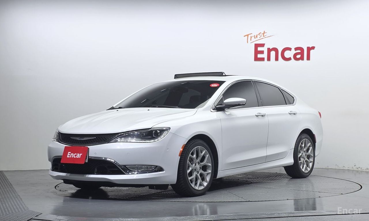 Chrysler 200