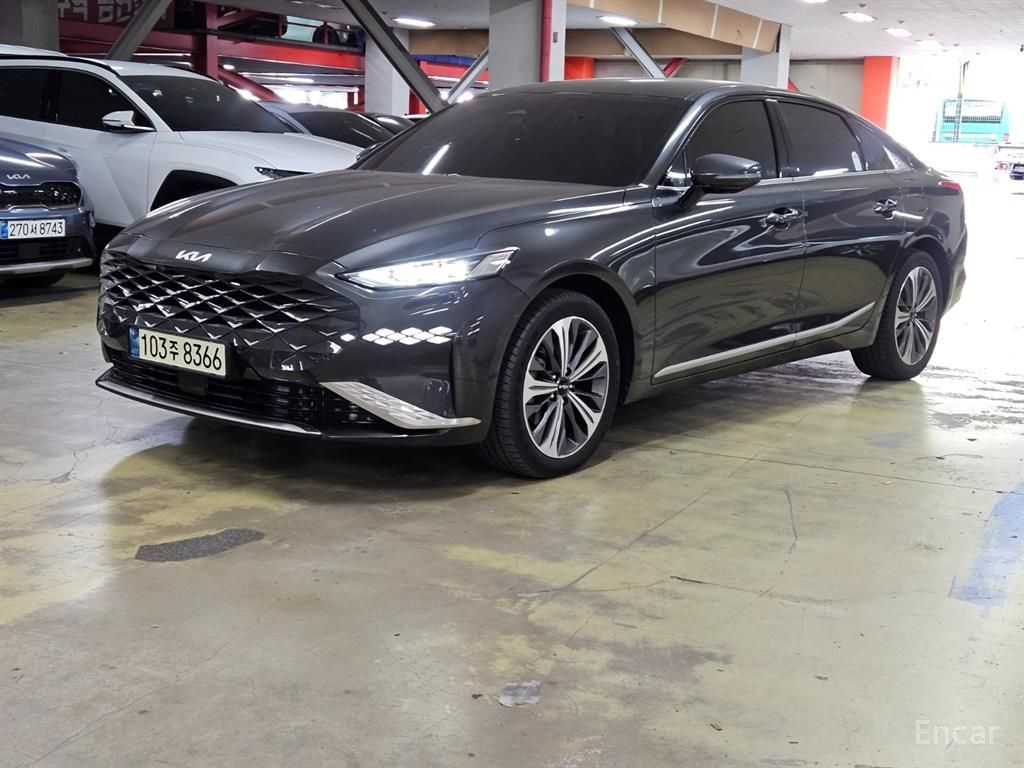 Kia K8 hybrid