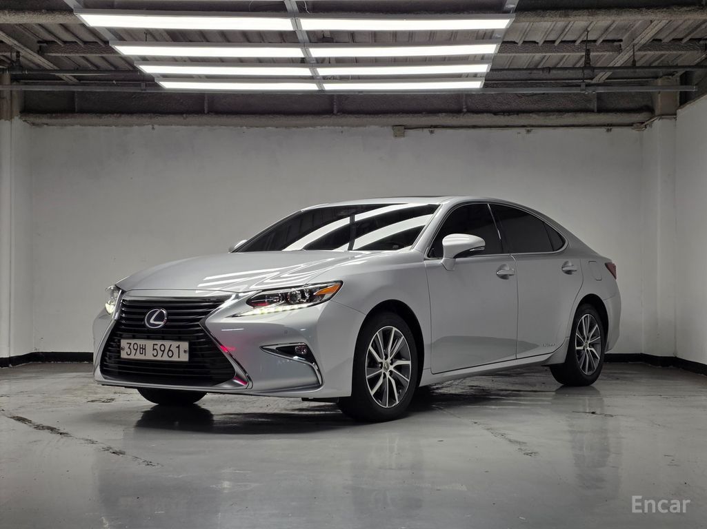 Lexus ES300h