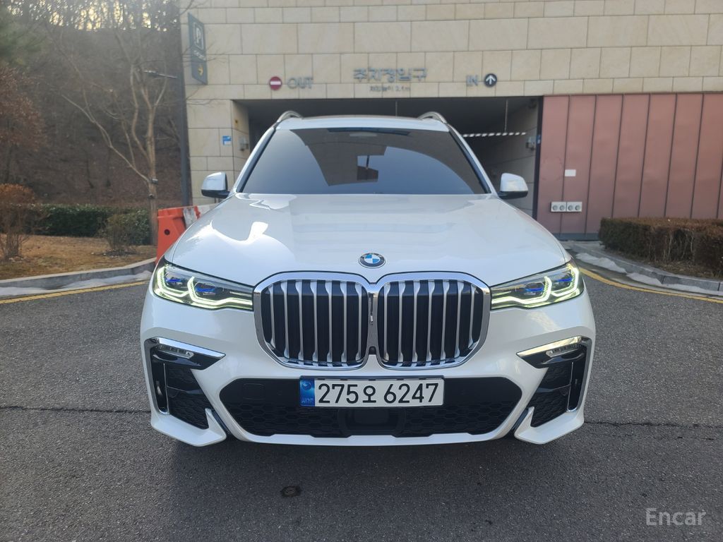 BMW X7
