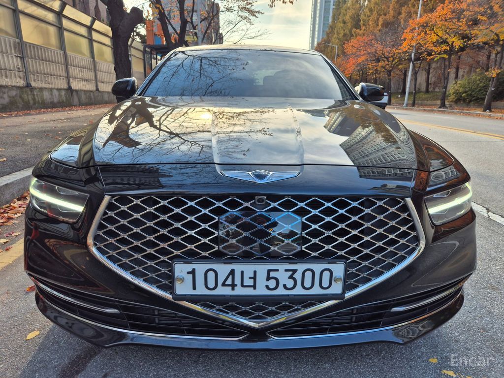 Genesis G90
