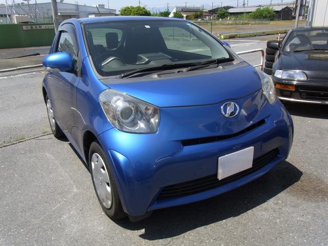 Toyota iQ