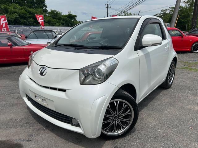 Toyota iQ