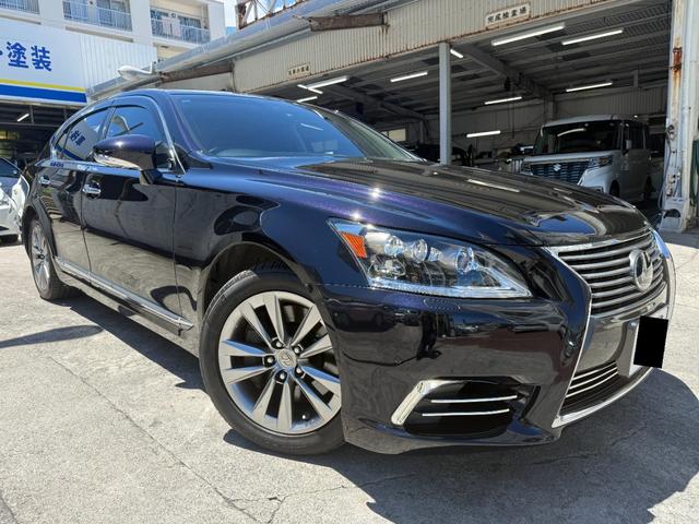 Lexus LS