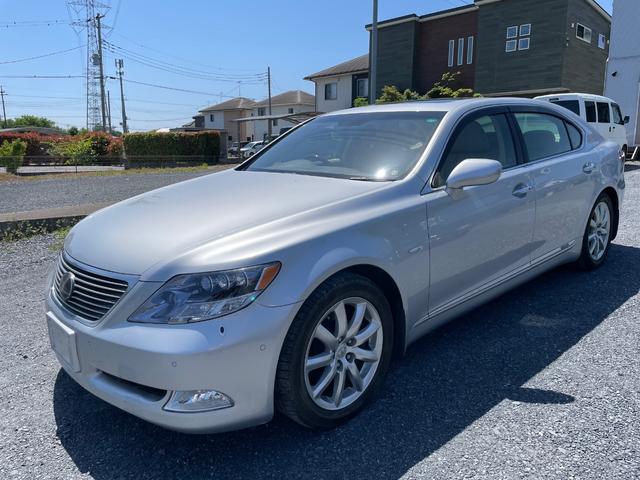 Lexus LS