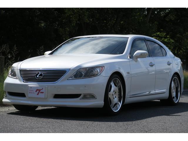 Lexus LS