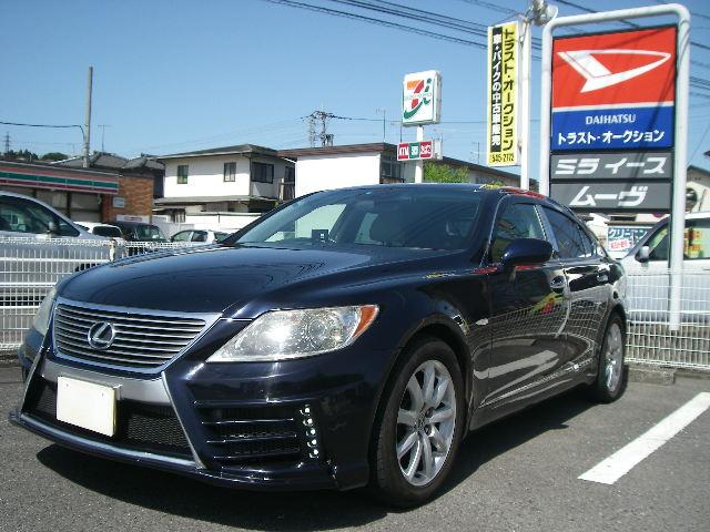 Lexus LS