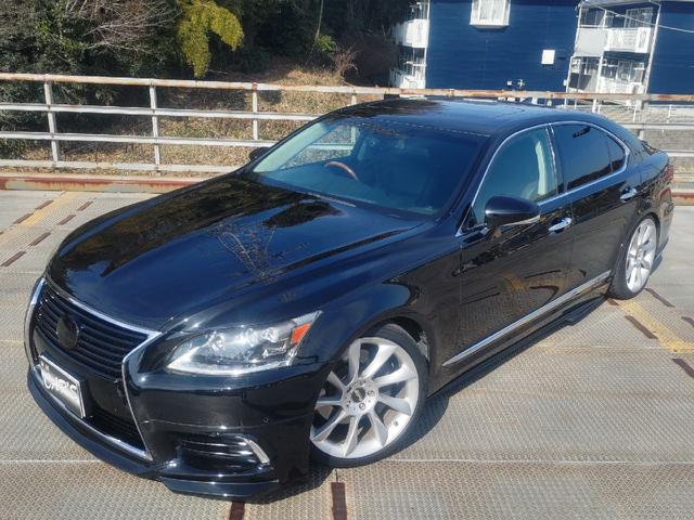 Lexus LS