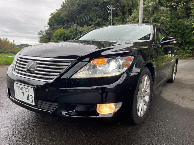 Lexus LS