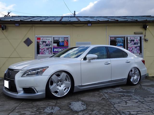 Lexus LS