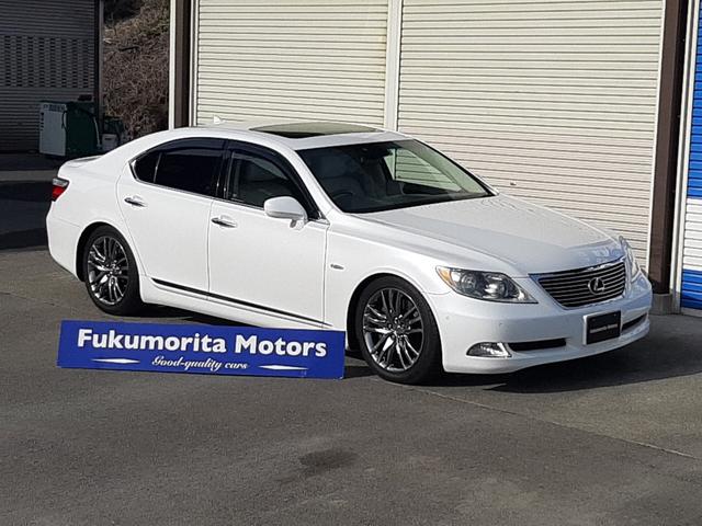 Lexus LS