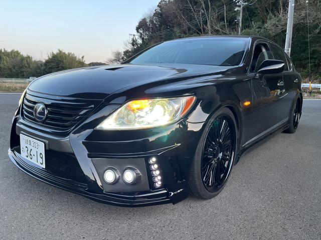 Lexus LS