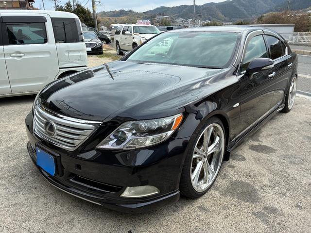 Lexus LS