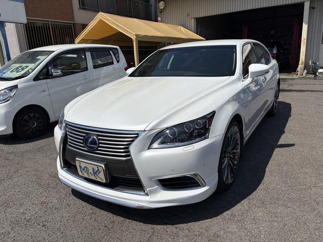 Lexus LS