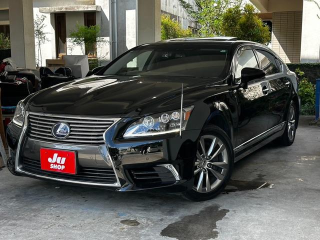 Lexus LS