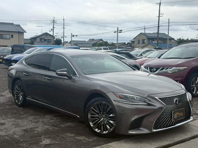 Lexus LS