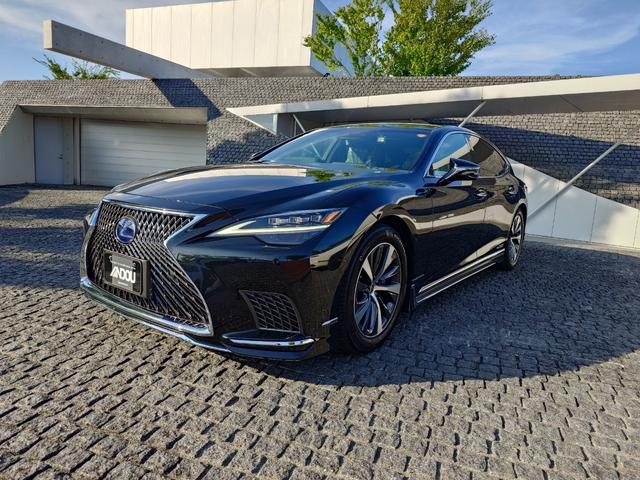 Lexus LS