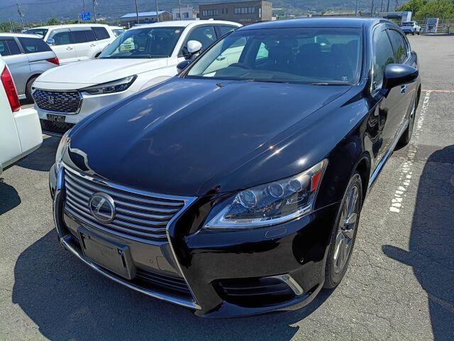 Lexus LS