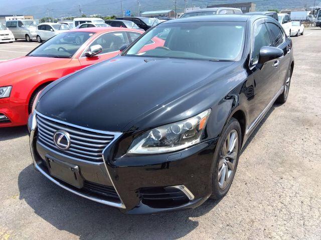 Lexus LS