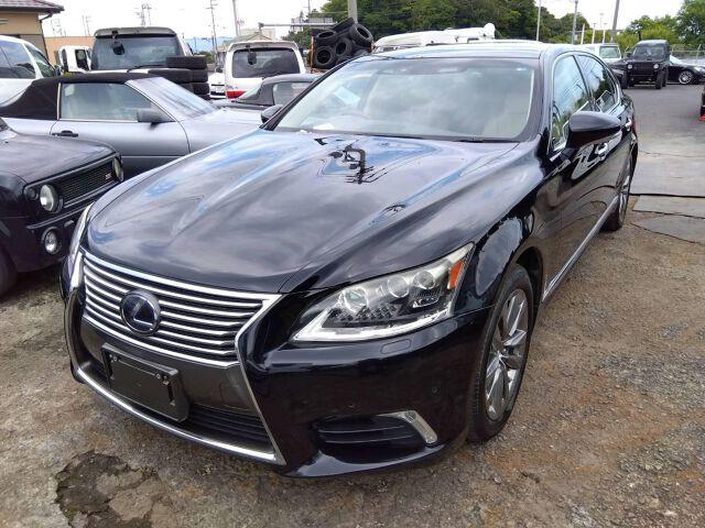 Lexus LS