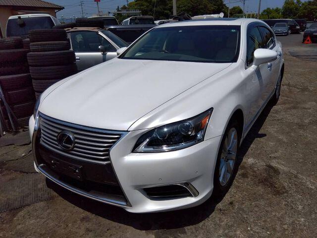 Lexus LS