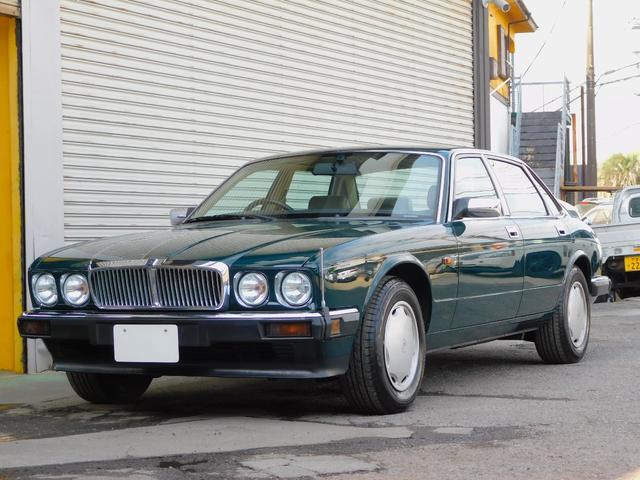 Jaguar XJ