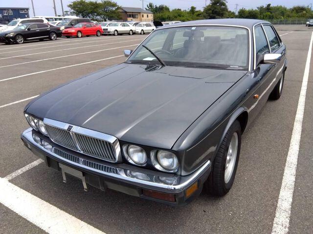 Jaguar XJ