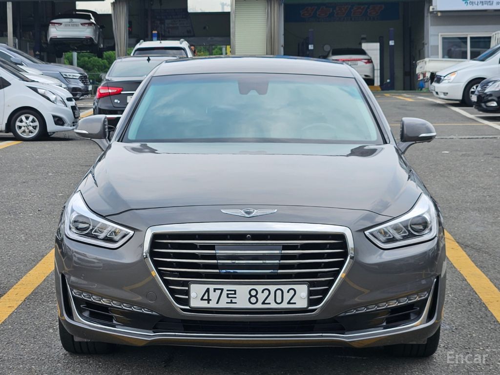 Genesis EQ900