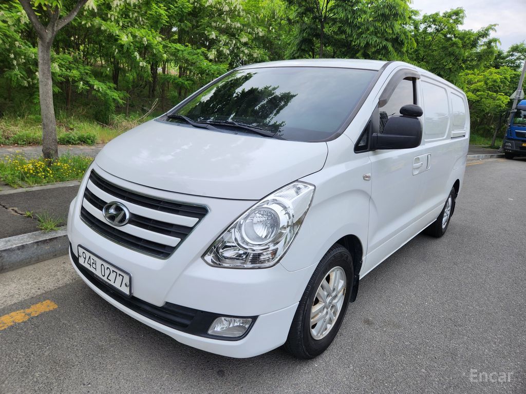 Hyundai Starex