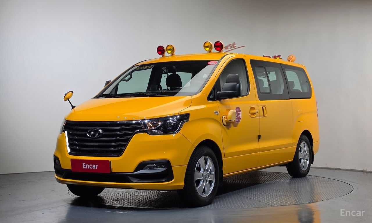 Hyundai Starex