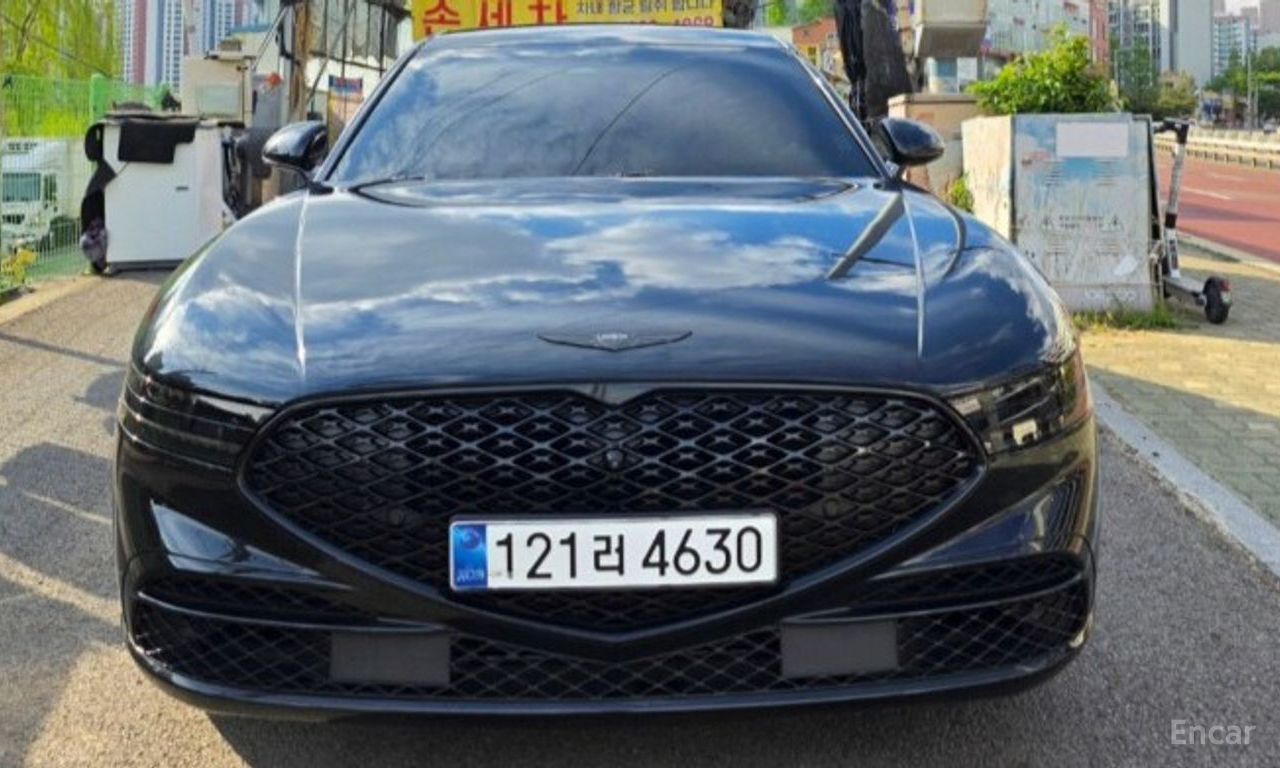 Genesis G90