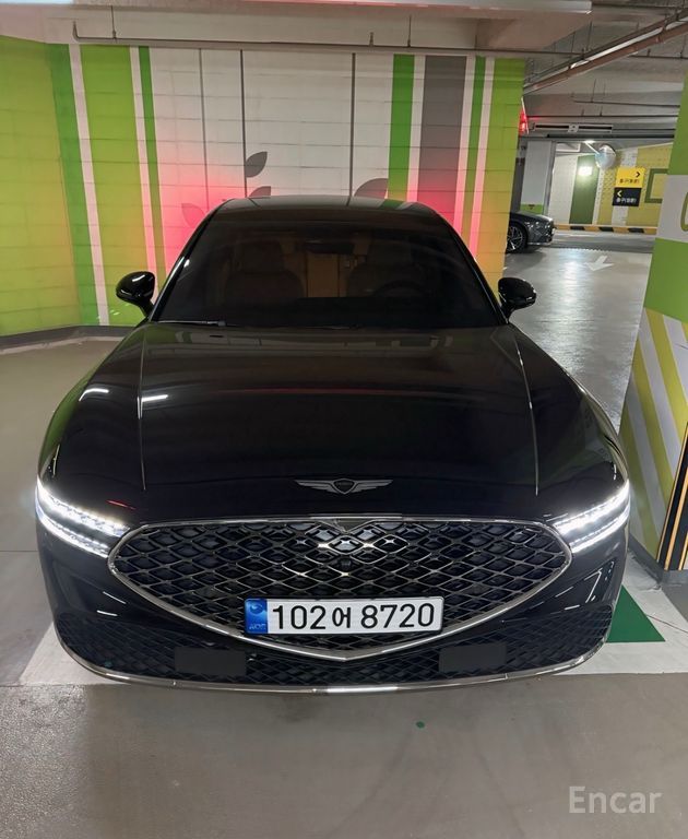 Genesis G90