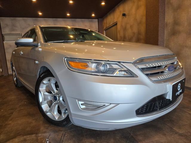 Ford Taurus