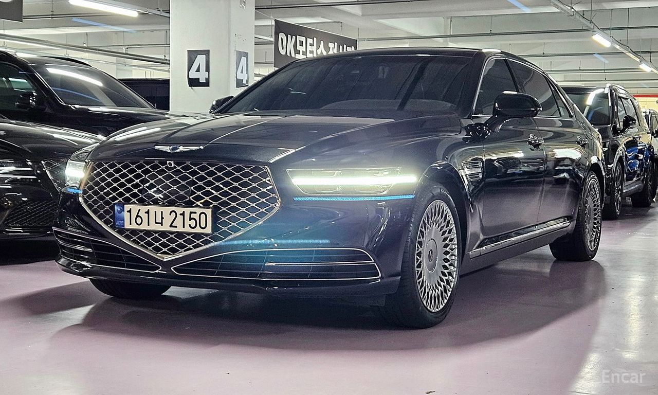 Genesis G90