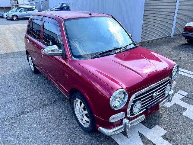 Daihatsu Mira Gino
