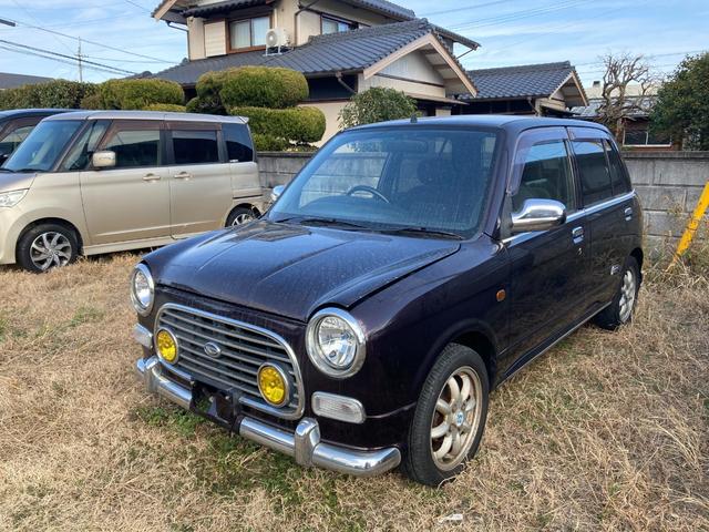 Daihatsu Mira Gino
