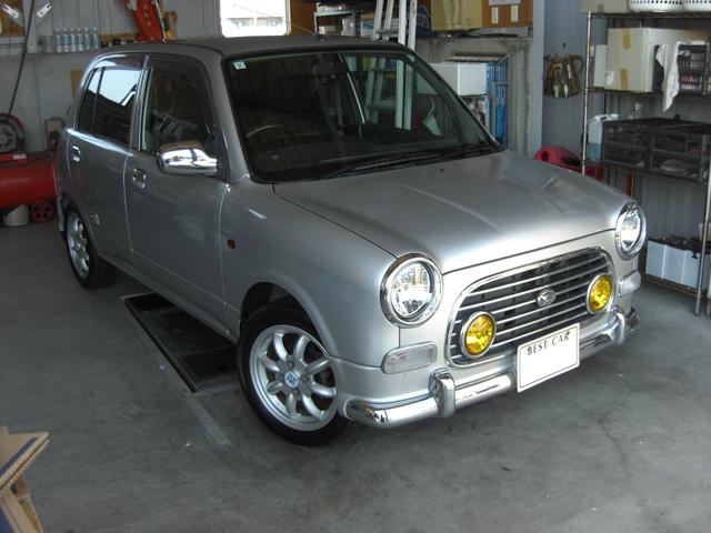 Daihatsu Mira Gino