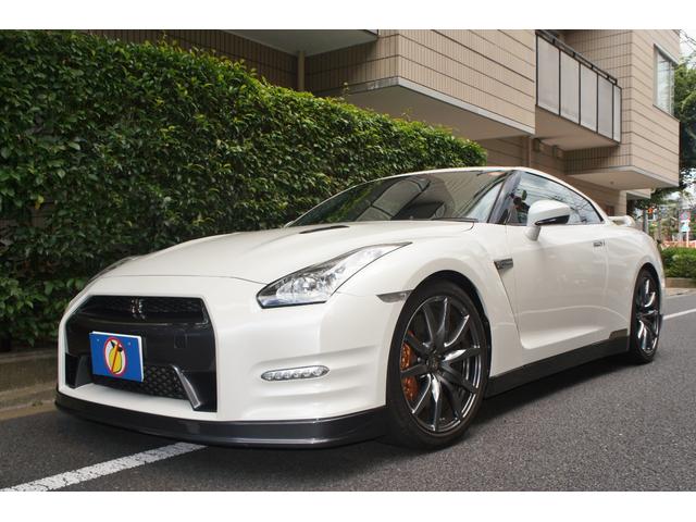 Nissan GT-R