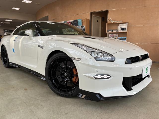 Nissan GT-R