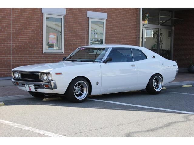 Nissan Laurel