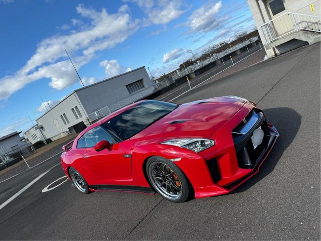 Nissan GT-R