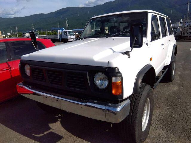 Nissan Safari