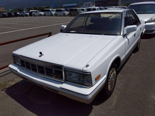 Nissan Laurel