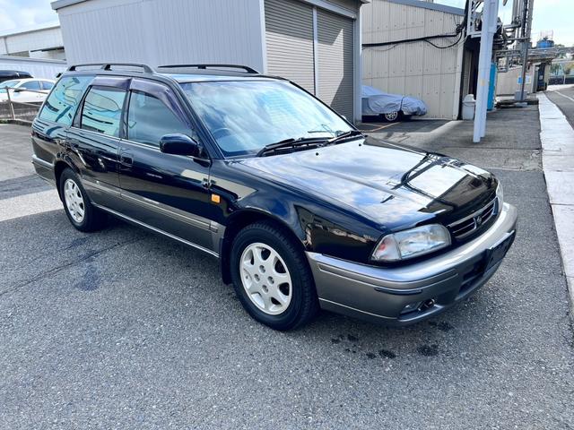 Nissan Avenir